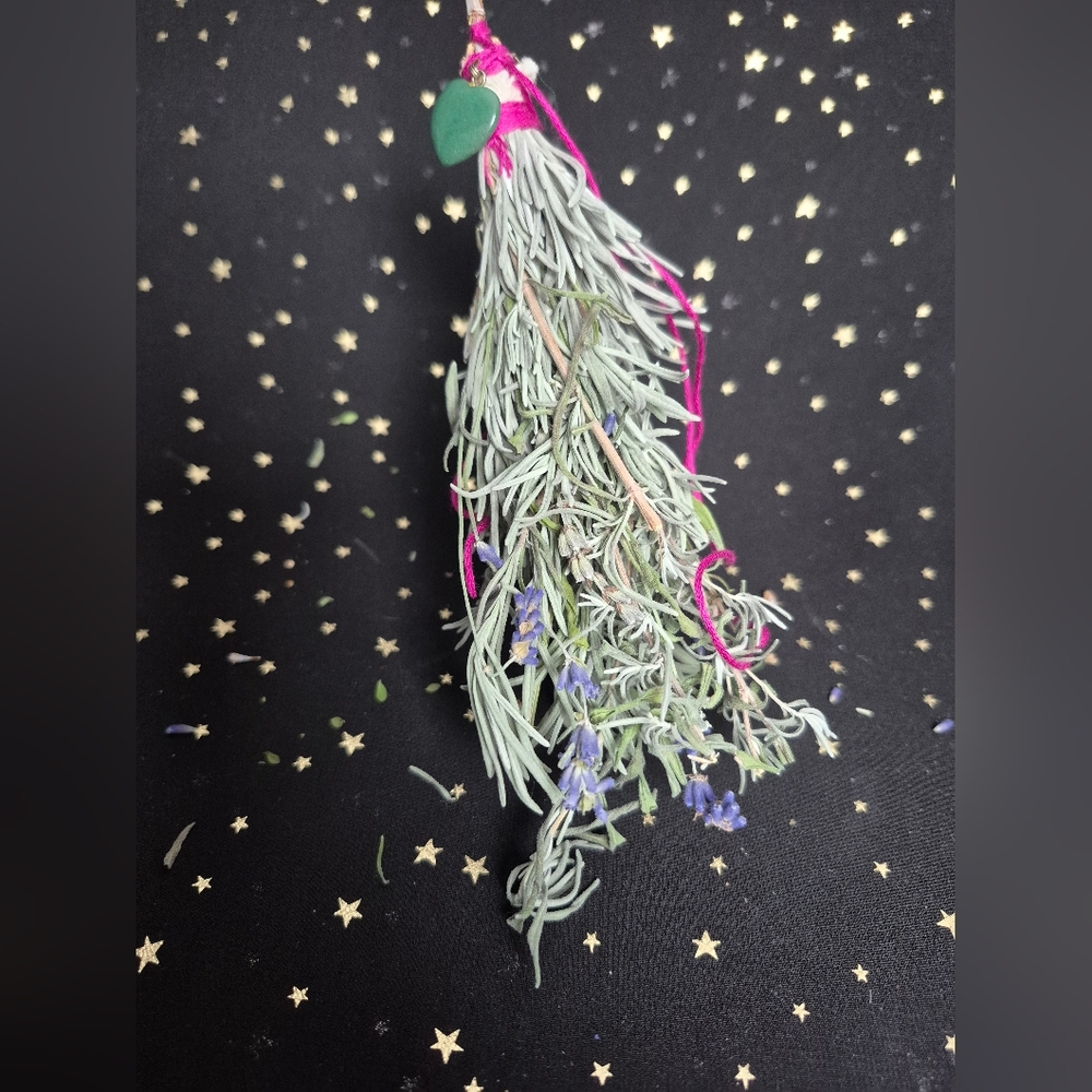 15" Lavender Heart Charm Broom - Picture 3 of 4